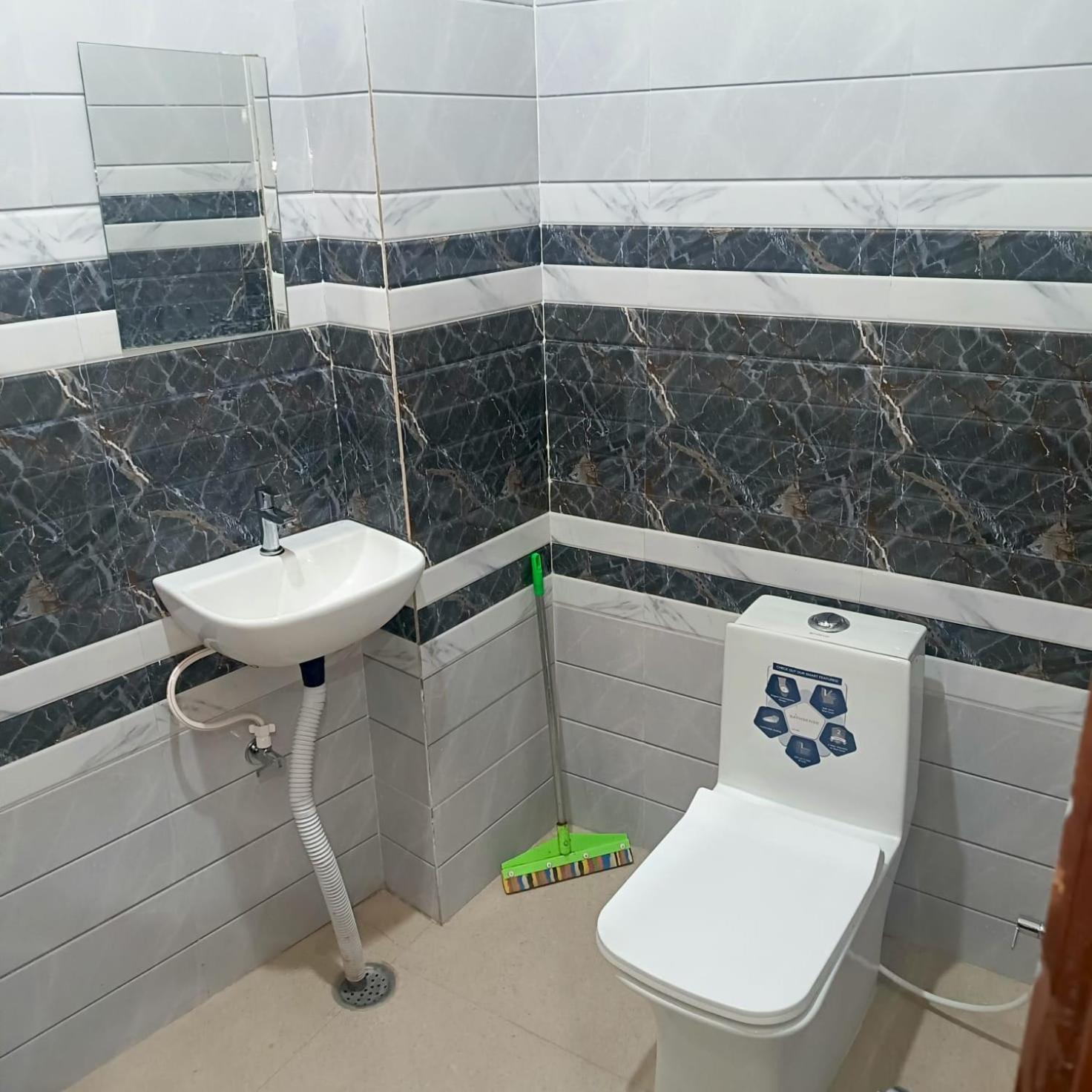 Shri Girraj Residency 호텔 마투라 외부 사진